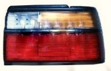 TOYOTA COROLLA AE92 STOP LAMBASI SAĞ KIRMIZI/SARI/BEYAZ (SİYAH ÇERÇEVELİ)5PİN  XLTİPİ 1988-1992
