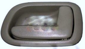 TOYOTA COROLLA AE111 ÖN KAPI İÇ AÇMA KOLU SAĞ (AÇIK GRİ) 1999-2000