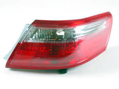TOYOTA CAMRY DIŞ STOP LAMBASI SAĞ KIRMIZI/BEYAZ 2006-2009