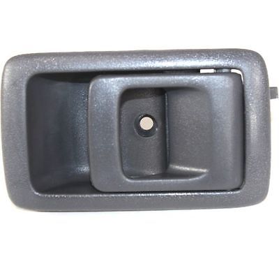 NISSAN PICK UP D22 ÖN KAPI İÇ AÇMA KOLU SAĞ SİYAH KİLİTLİ TİP 1997-2002