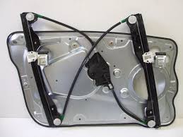 SKODA FABIA  ÖN CAM KRİKOSU R ELEKTRİKLİ/MOTORSUZ (KORUMA SACI İLE BİRLİKTE) 2001-2007