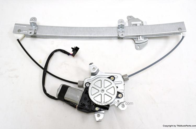 NISSAN ALMERA N16 SD/HB ÖN CAM KRİKOSU SOL ELEKTRİKLİ/MOTORLU 6FİŞLİ 2000-2006