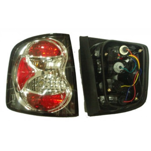 SKODA FABIA MODİFİYE STOP LAMBASI R/L SET 2 PARÇA SİYAH/KIRMIZI/NİKELAJLI (ESTATE) (TYC) 2001-2007