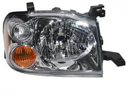 NISSAN PICK UP ND22 FAR LAMBASI SOL MANUEL/ŞEFFAF SARI SİNYALLİ 2003-2012