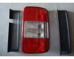 VOLKSWAGEN CADDY- STOP LAMBASI SAĞ KIRMIZI/BEYAZ (BAGAJ KAPAĞI YUKARI AÇILIR TİP) 2004/2010