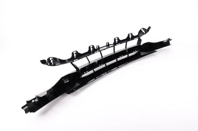 BMW 3 SERİ F30 ÖN TAMPON PANJURU ALT ORTA 2011-2015