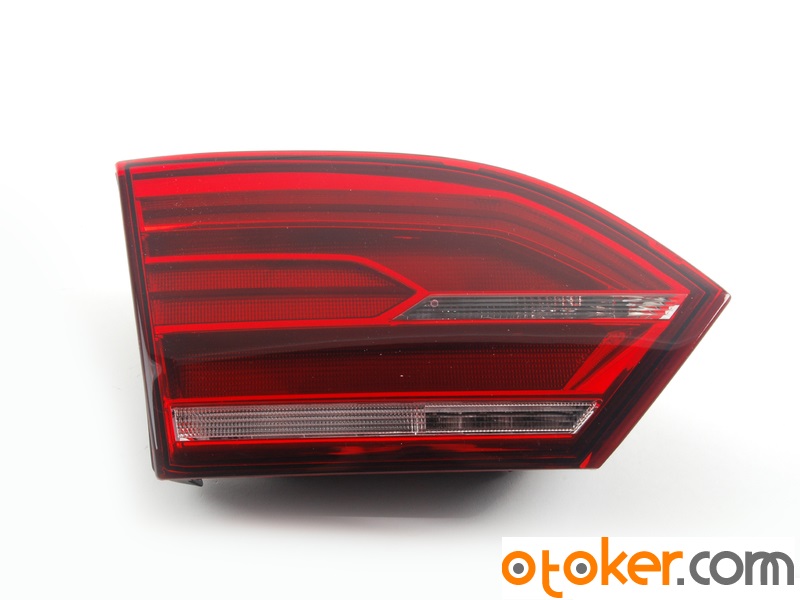 VOLKSWAGEN JETTA 6 İÇ STOP LAMBASI SAĞ KIRMIZI/BEYAZ LEDSİZ 2011-2014